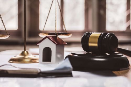 (張景堯律師)持有第一級毒品罪，法院依毒品危害防制條例第17條第1項減刑